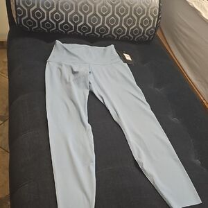 BNWT Nike Women's Light Blue High-Waisted 7/8 Leggings
